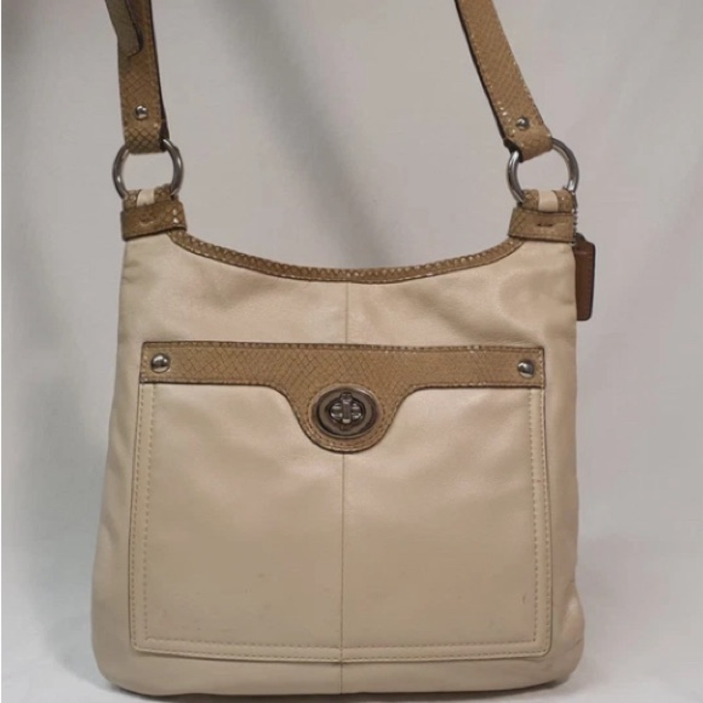 Auth COACH Penelope F16533 Leather Crossbody Handbag Beige/Tan 11X12